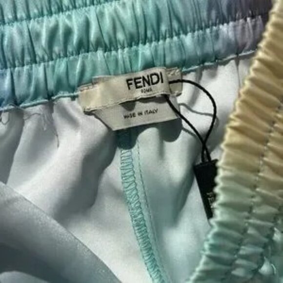 🌸🌺Fendi trousers Colorful just at time for spring 🌸🌺 - Picture 7 of 7